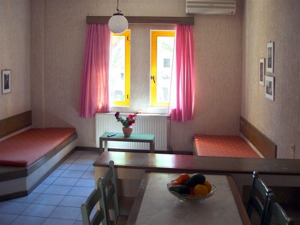 Lycasti Maisonettes Tavronitis Exterior foto