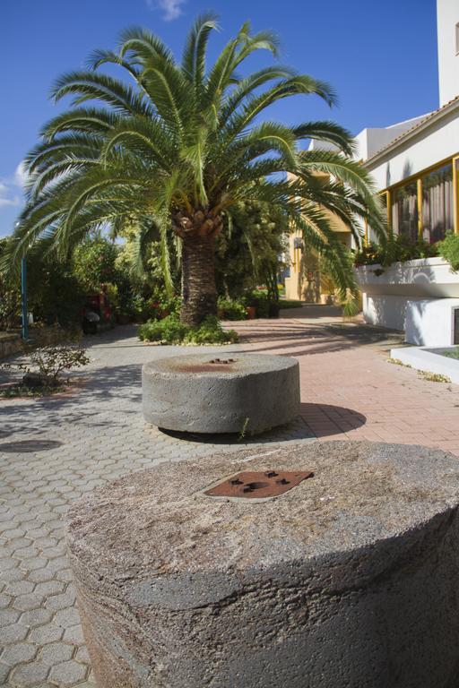 Lycasti Maisonettes Tavronitis Exterior foto