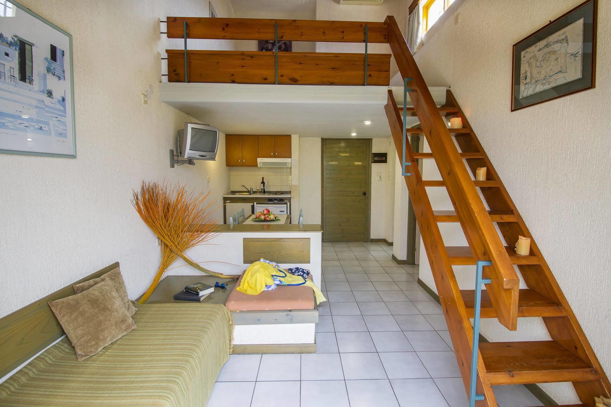 Lycasti Maisonettes Tavronitis Exterior foto